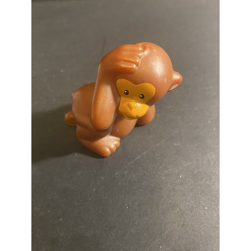 Fisher Price Little People Zoo Monkey Chimpanzee Brown Sitting Hand over Head